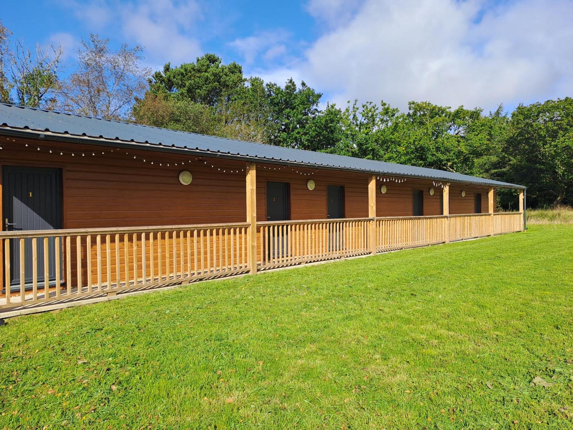 מלון סוואנסי Celtic Minor Stables מראה חיצוני תמונה